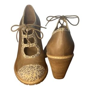 Vintage Brown Leather Lace Up T Strap Heels Leopard Toe Womens Chunky Heel EUC 9